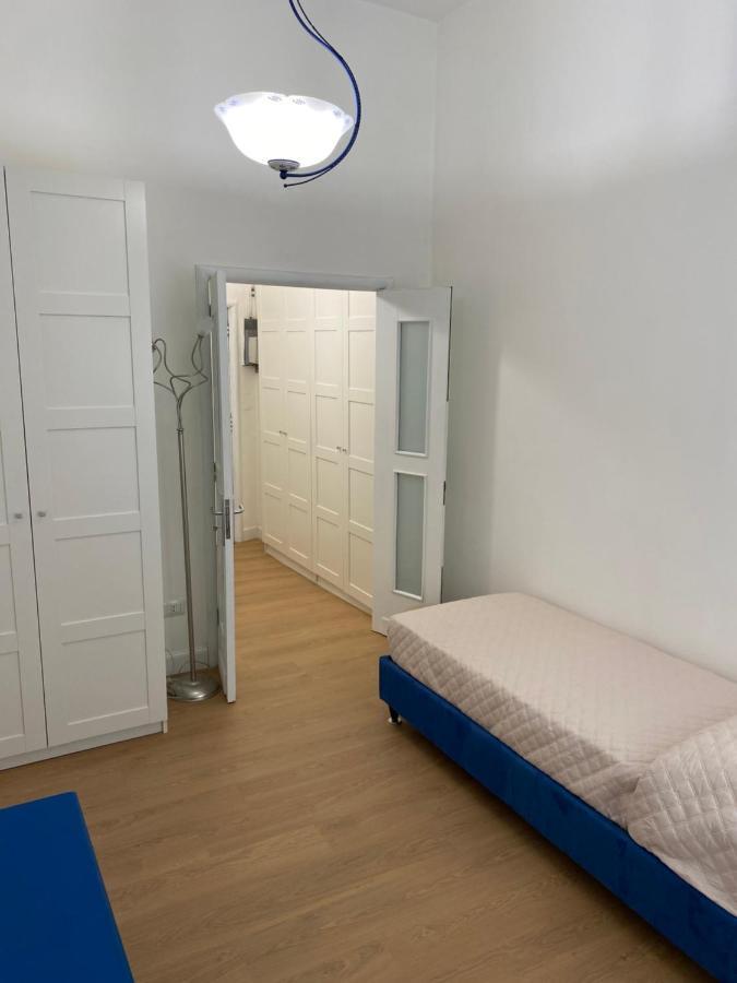 Apartment Ricomincio Da Tre Neapel